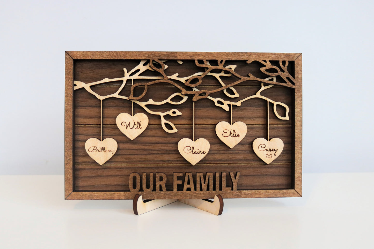 MEDIUM- Hanging Hearts Sign- 4-12 Family Members